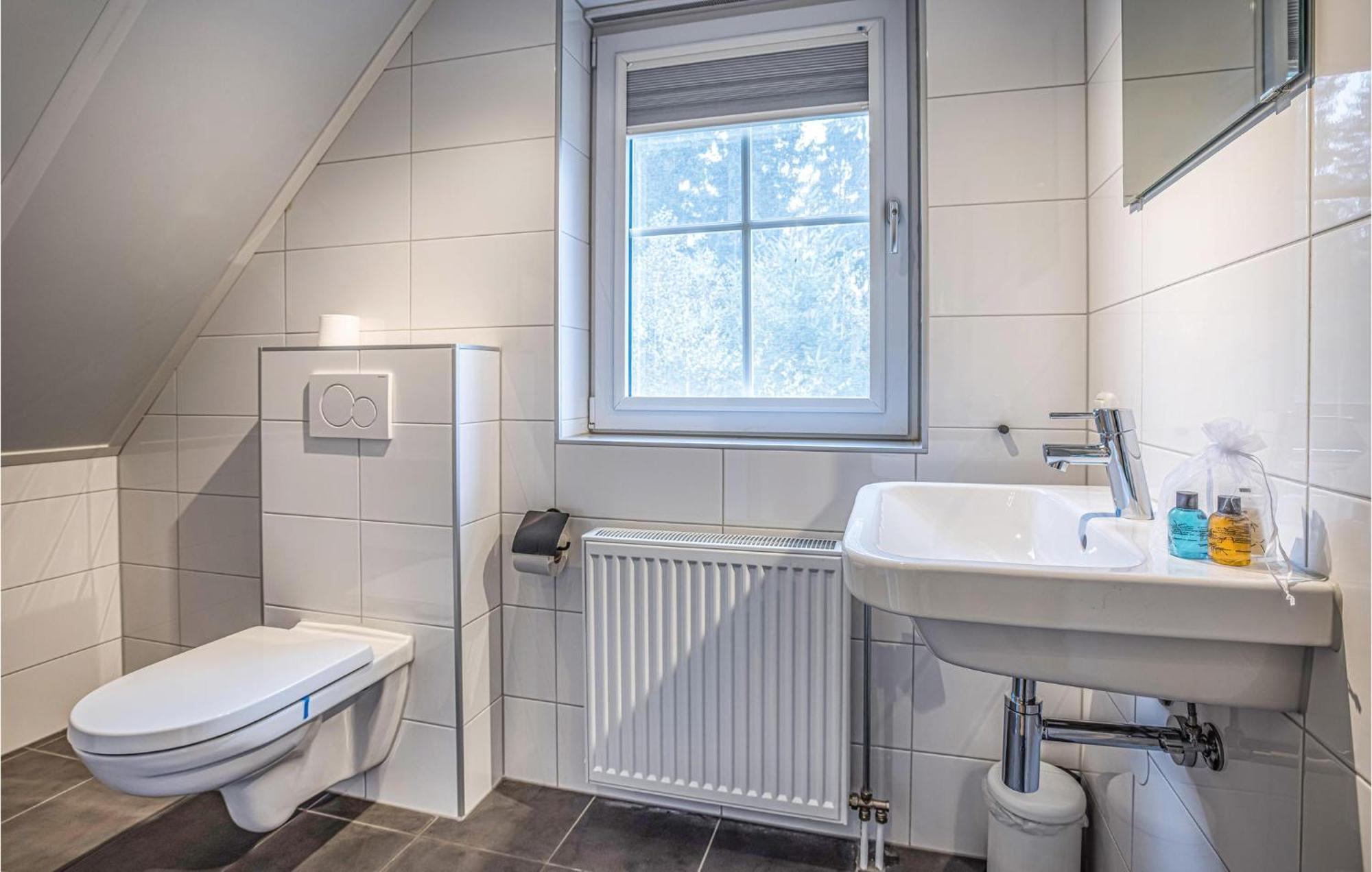 Amazing Home In Rijssen With Wifi ภายนอก รูปภาพ