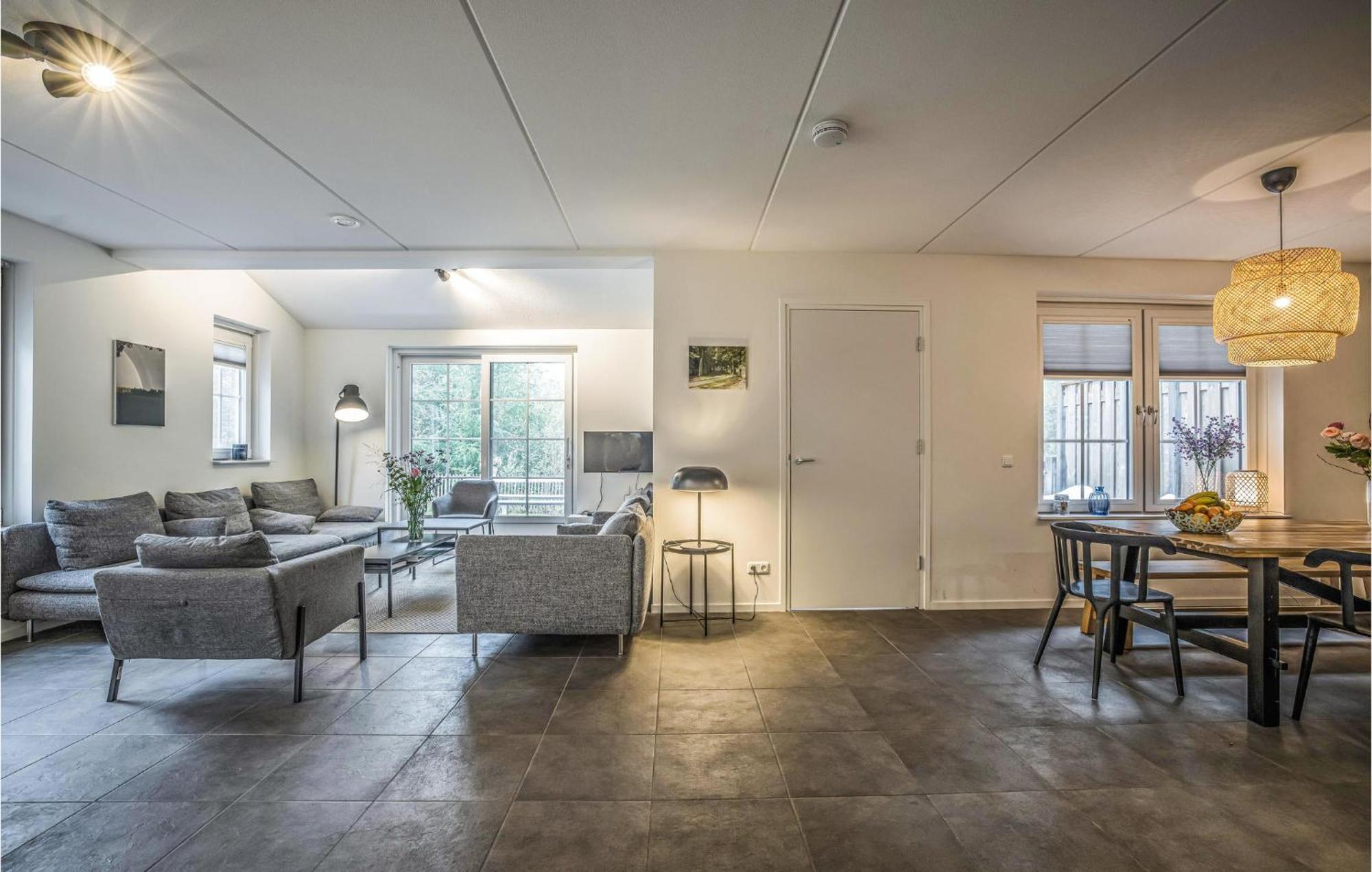 Amazing Home In Rijssen With Wifi ภายนอก รูปภาพ