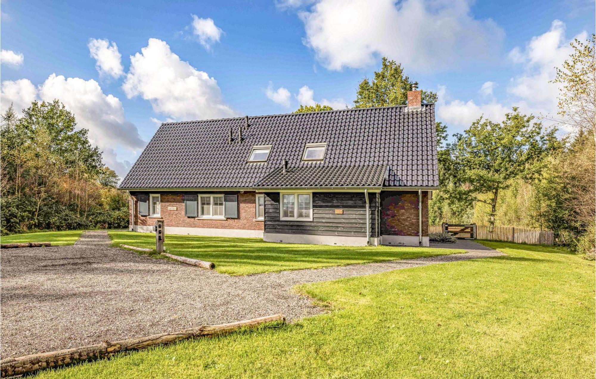 Amazing Home In Rijssen With Wifi ภายนอก รูปภาพ
