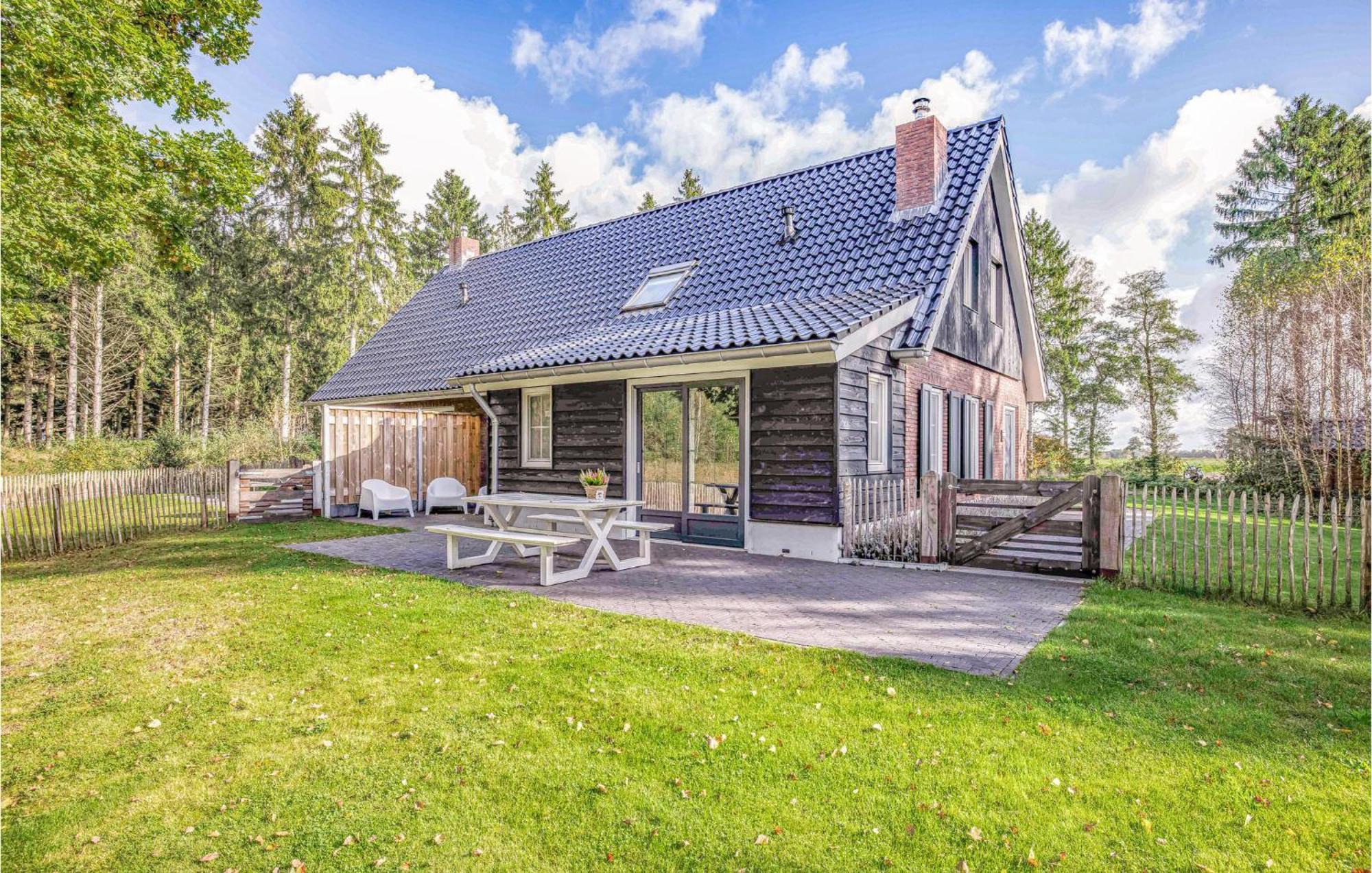 Amazing Home In Rijssen With Wifi ภายนอก รูปภาพ
